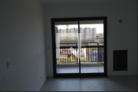 Sala de kitnet/studio para alugar com 1 quarto, 30m² em Jardim Independência, São Paulo