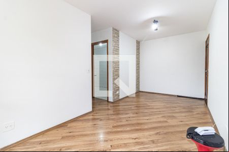 Sala de apartamento para alugar com 2 quartos, 58m² em Jardim Santa Emília, São Paulo
