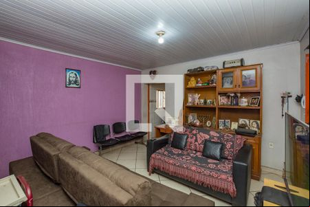 Sala de casa à venda com 7 quartos, 260m² em Bonfim, Belo Horizonte