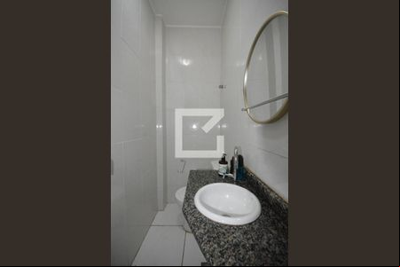 Lavabo de casa de condomínio para alugar com 2 quartos, 110m² em Bonsucesso, Rio de Janeiro