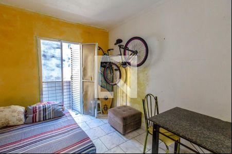 Sala/Quarto de kitnet/studio para alugar com 1 quarto, 30m² em Guilhermina, Praia Grande