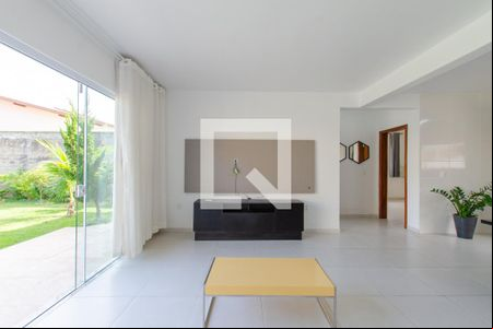 Sala de casa para alugar com 2 quartos, 106m² em Campeche, Florianópolis