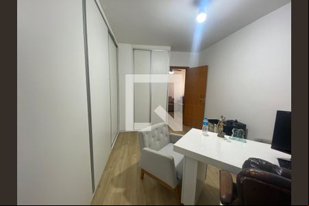 Quarto 1 de casa para alugar com 2 quartos, 100m² em Vila Buenos Aires, São Paulo
