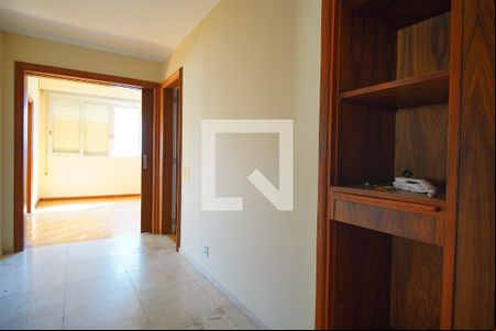 Sala de apartamento para alugar com 3 quartos, 236m² em Independência, Porto Alegre