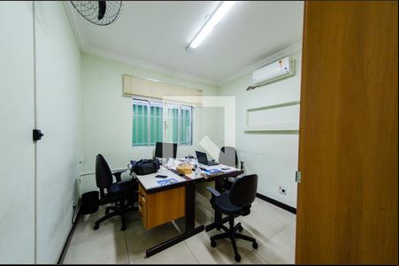 Quarto 2 de casa à venda com 5 quartos, 420m² em Calafate, Belo Horizonte