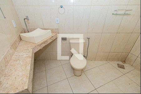Banheiro suite de casa à venda com 2 quartos, 100m² em Rio Branco, Belo Horizonte