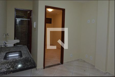 Kitnet  de kitnet/studio para alugar com 1 quarto, 30m² em Vargem Pequena, Rio de Janeiro