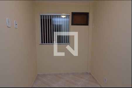 Quarto de kitnet/studio para alugar com 1 quarto, 30m² em Vargem Pequena, Rio de Janeiro