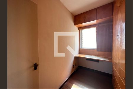 Quarto 1 de apartamento para alugar com 3 quartos, 76m² em Funcionários, Belo Horizonte