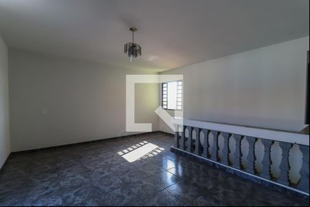 Sala de casa à venda com 6 quartos, 129m² em Jardim Mirante, Várzea Paulista