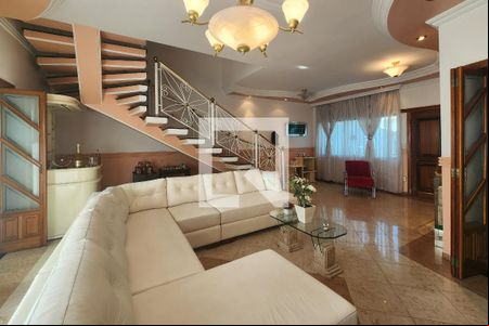 Sala de Estar de casa para alugar com 3 quartos, 450m² em Olímpico, São Caetano do Sul