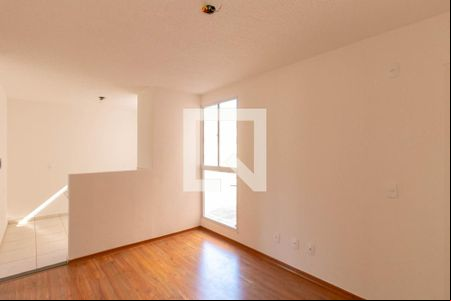 Sala de apartamento à venda com 2 quartos, 60m² em Nacional, Contagem