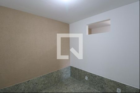 Quarto 1 de casa para alugar com 2 quartos, 60m² em Vila Iara, São Gonçalo