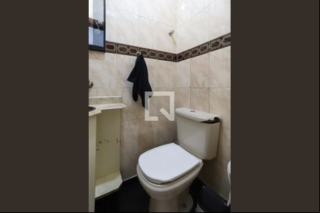 Lavabo de casa para alugar com 3 quartos, 142m² em Vila Invernada, São Paulo
