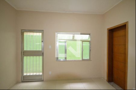 Sala de casa para alugar com 1 quarto, 122m² em Centro, Nilópolis