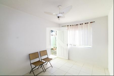 Sala de casa de condomínio para alugar com 2 quartos, 51m² em Campo Grande, Rio de Janeiro