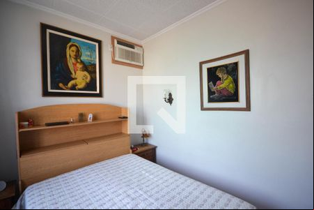 Quarto 1 de casa para alugar com 3 quartos, 500m² em Centro, Nilópolis