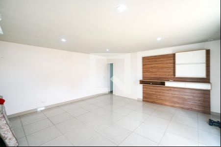 Suíte 01 de casa para alugar com 2 quartos, 150m² em Penha de França, São Paulo