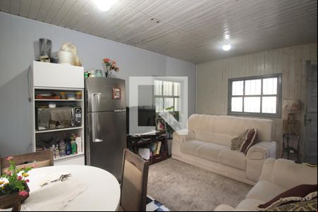 Sala de casa à venda com 2 quartos, 100m² em Cristal, Porto Alegre