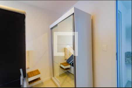 Quarto - Armários de apartamento para alugar com 1 quarto, 48m² em Barra, Salvador