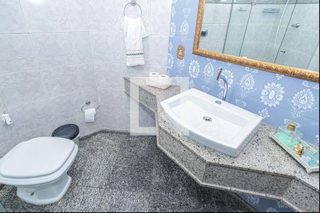 Banheiro de casa à venda com 4 quartos, 459m² em Paquetá, Belo Horizonte
