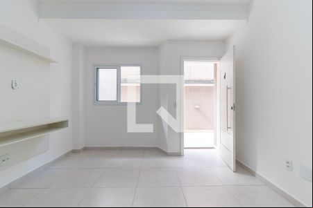 Sala de casa de condomínio para alugar com 2 quartos, 84m² em Itaquera, São Paulo