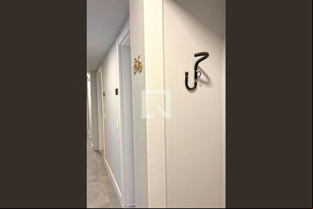 Bicicletário de kitnet/studio à venda com 1 quarto, 27m² em Partenon, Porto Alegre