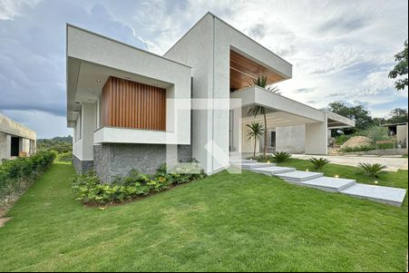 Casa de Condomínio à venda com 3 quartos, 508m² em Centro, Betim