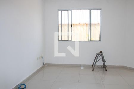 Sala de casa de condomínio à venda com 3 quartos, 122m² em Vila Nivi, São Paulo
