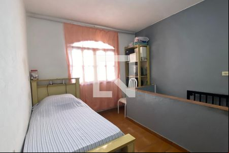 Sala de TV de casa à venda com 3 quartos, 250m² em Jardim Esperança, Barueri