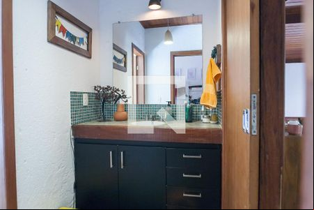 Banheiro de casa de condomínio à venda com 1 quarto, 123m² em árgada, Nova Lima