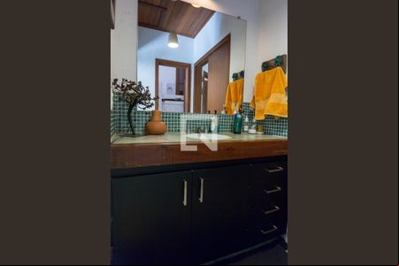 Banheiro de casa de condomínio à venda com 1 quarto, 123m² em árgada, Nova Lima