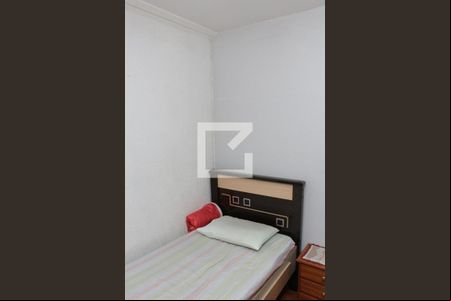 Quarto 2 de casa para alugar com 2 quartos, 100m² em Jardim Ester Yolanda, São Paulo