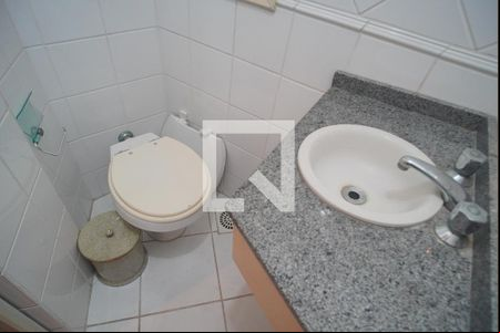 Lavabo 1 de apartamento à venda com 3 quartos, 270m² em Centro, Novo Hamburgo