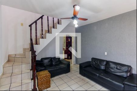 Sala de casa à venda com 5 quartos, 200m² em Jardim Mimar, São Paulo