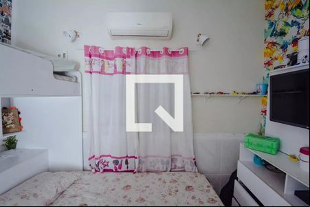 Quarto  de casa para alugar com 2 quartos, 180m² em Vila Santo Antônio, Duque de Caxias