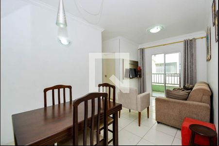 Sala de apartamento para alugar com 2 quartos, 67m² em Jardim Cocaia, Guarulhos