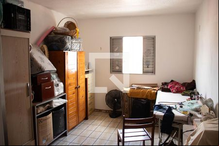 Quarto 2 de casa à venda com 5 quartos, 100m² em Conjunto Residencial José Bonifácio, São Paulo