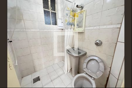 Banheiro de apartamento para alugar com 1 quarto, 40m² em Centro, Belo Horizonte