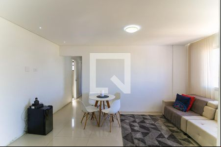 Sala de apartamento para alugar com 2 quartos, 68m² em Centro, Taboão da Serra
