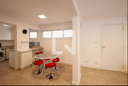 Sala de apartamento para alugar com 2 quartos, 66m² em Alto de Pinheiros, São Paulo