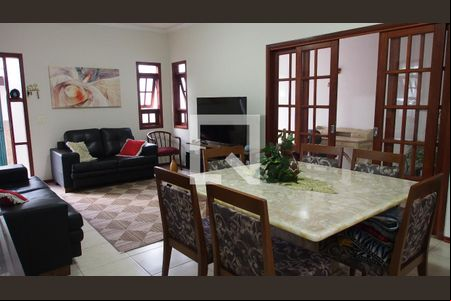 Sala de casa à venda com 3 quartos, 178m² em Horto Santo Antonio, Jundiaí