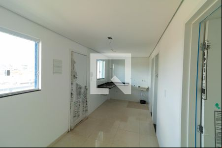 Sala/Cozinha de apartamento para alugar com 2 quartos, 40m² em Vila Talarico, São Paulo