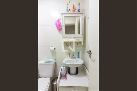 Banheiro de apartamento à venda com 2 quartos, 48m² em Novo Osasco, Osasco
