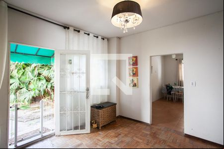 Sala de Estar de casa à venda com 3 quartos, 114m² em Horto Florestal, Belo Horizonte