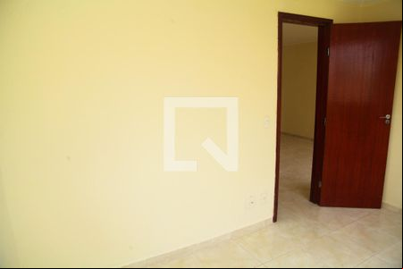 Quarto 1 de apartamento para alugar com 3 quartos, 60m² em Samambaia Norte (samambaia), Brasília