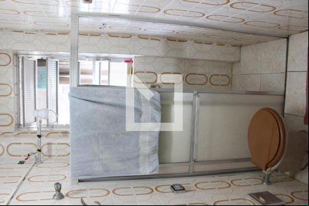 Banheiro de apartamento para alugar com 1 quarto, 50m² em Centro, São Vicente