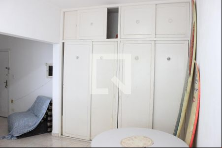 Sala de apartamento para alugar com 1 quarto, 50m² em Centro, São Vicente