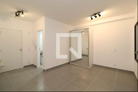 Sala/Quarto de kitnet/studio para alugar com 1 quarto, 40m² em Pinheiros, São Paulo