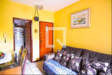 Sala de apartamento à venda com 3 quartos, 75m² em Vila Cloris, Belo Horizonte